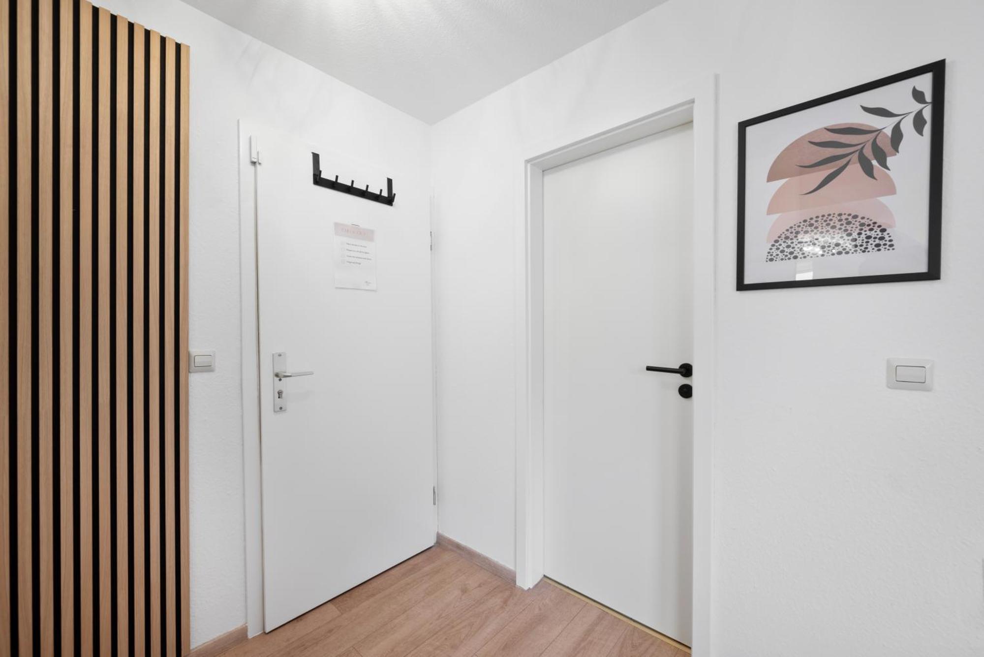 Malu Rooms - Im Stadtzentrum, Smarttv, Netflix, 24H Checkin Ludwigsburg Esterno foto
